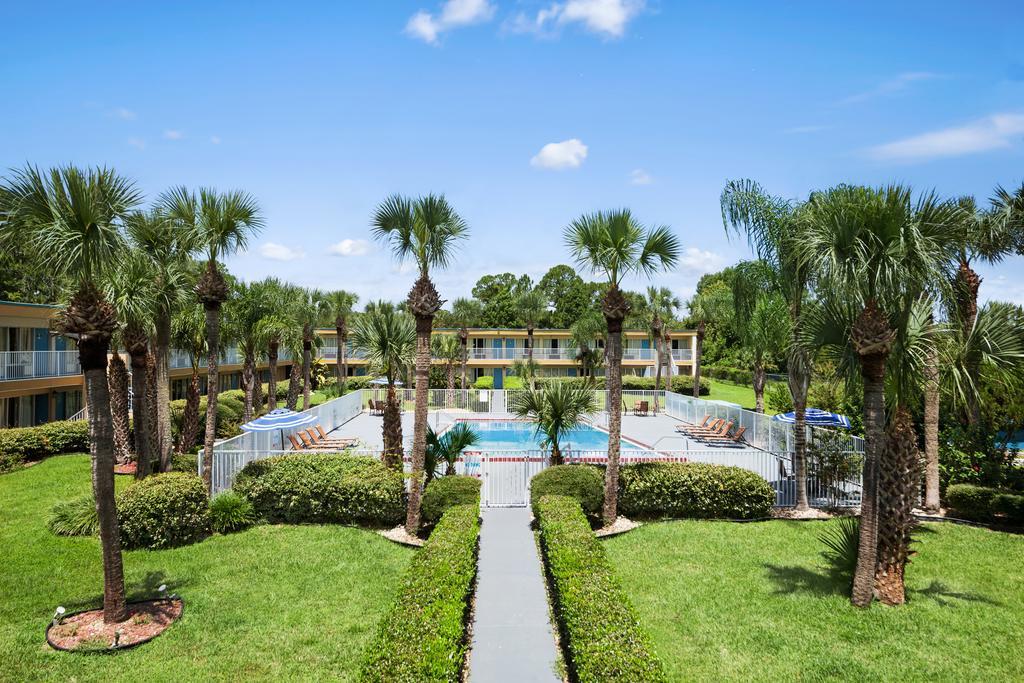 Days Inn By Wyndham Daytona Beach Speedway Eksteriør bilde