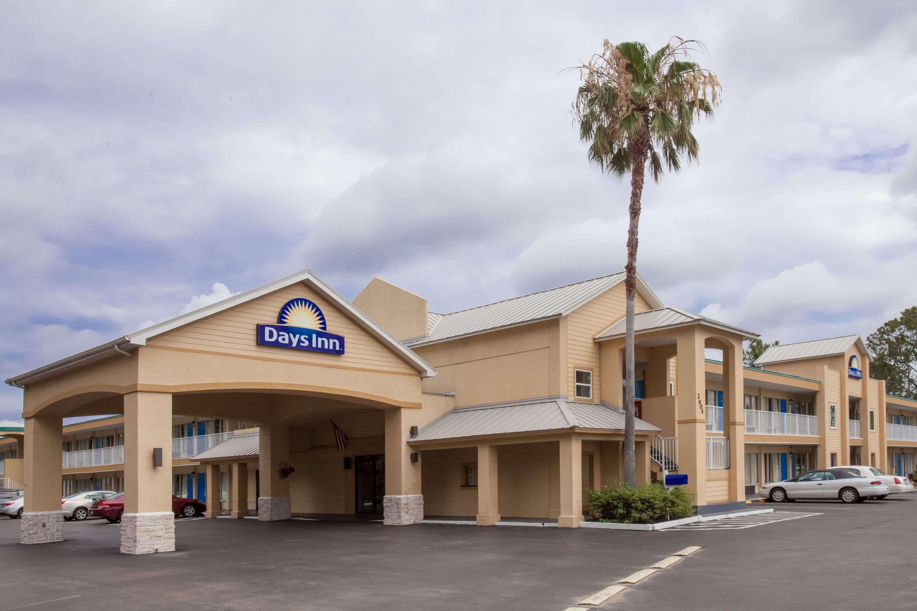 Days Inn By Wyndham Daytona Beach Speedway Eksteriør bilde